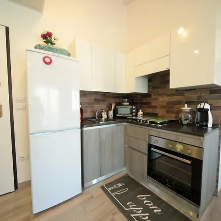 Apartment Delle Rondini *